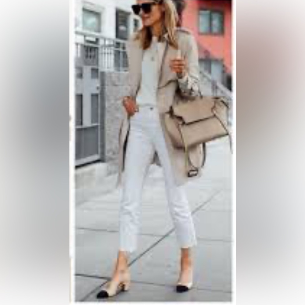 Elegant Tan and Black Heels NWT